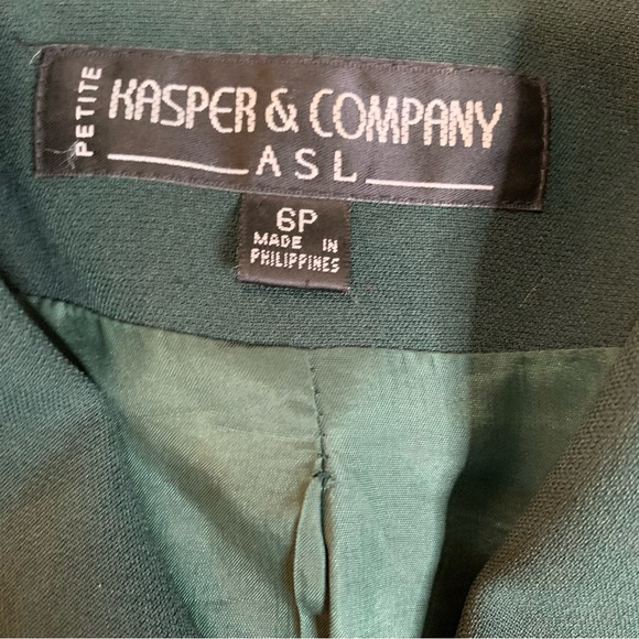 Dark Green Petite Kasper & Company ASL Two piece Pant Suit - Picture 3 of 7